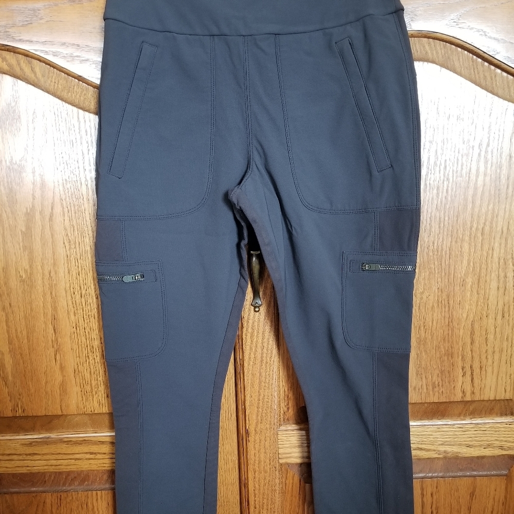 Athleta Hybrid Cargo Pants